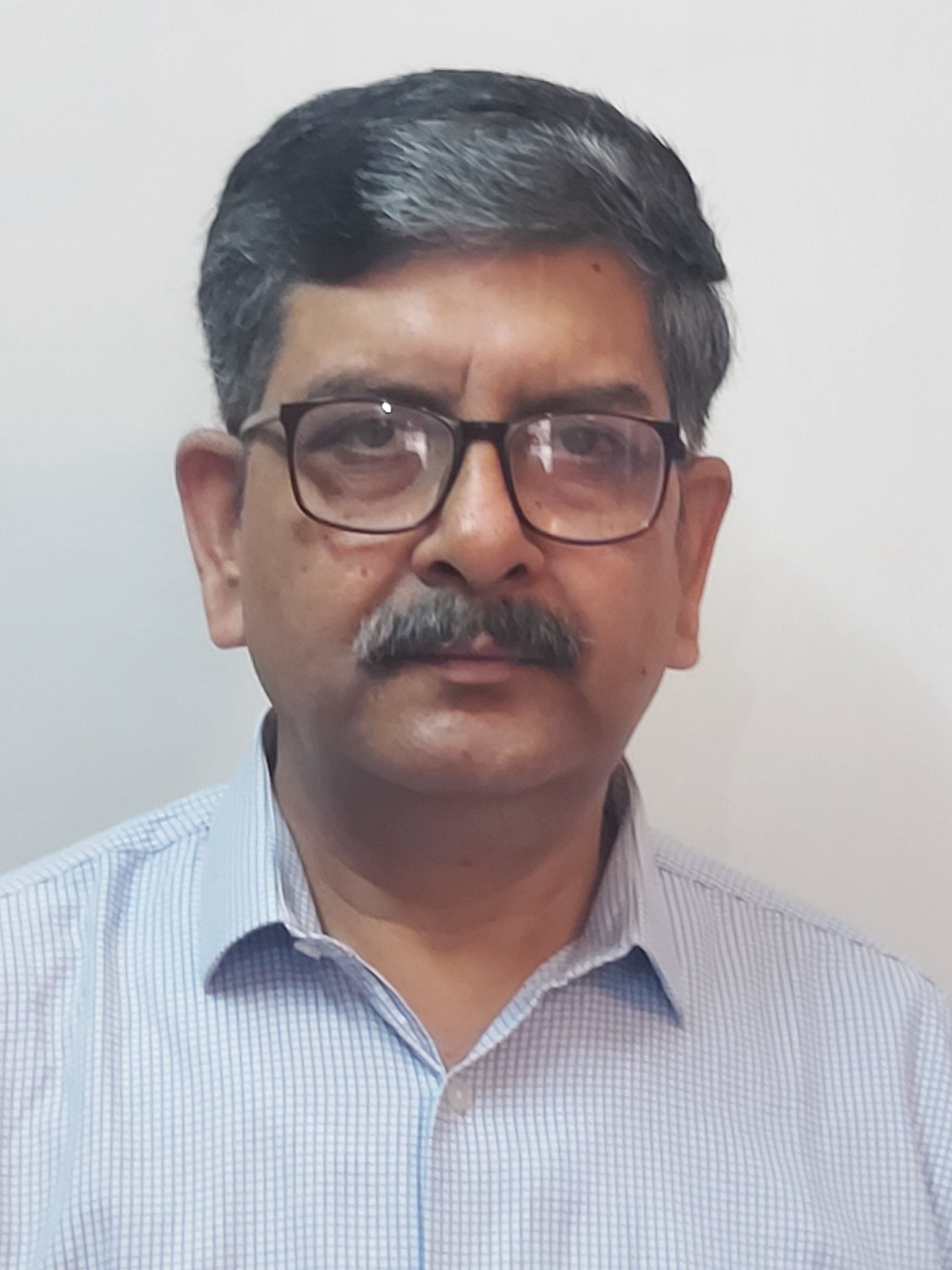 Dr. Rakesh Derhgawen